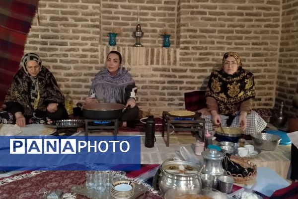 شکوه و زیبایی ویژه‌برنامه‌های هفته فرهنگ و هنر در مدارس رباط‌کریم