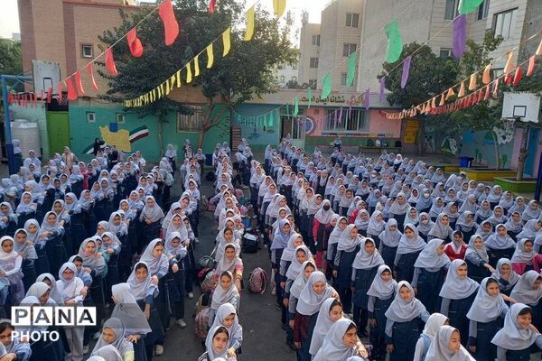المپیاد ورزشی درون مدرسه‌ای در مدارس شاهد نجمه، راضیه شکرایی و شهید مجید مجیدی ناحیه دو شهرری 