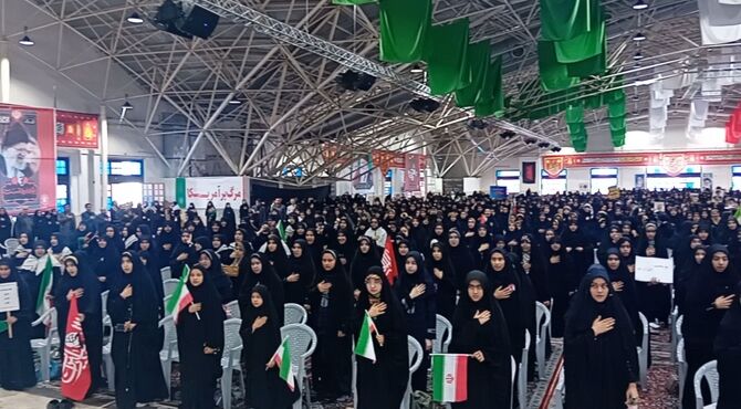 نبض «باید برخاست» با حضور پرشور دانش‌آموزان اصفهانی به تپش درآمد