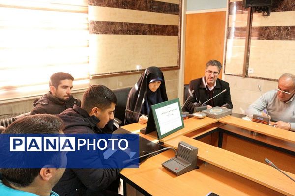 تشکیل ستاد دهه فجر در آموزش و پرورش فیروزکوه با هدف برنامه‌ریزی منسجم برای ترویج ارزش‌های انقلاب در مدارس