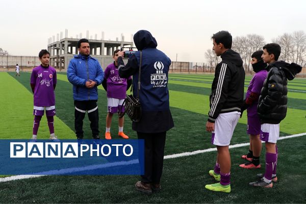 آیین افتتاحیه زمین ورزشی چمن مصنوعی اورین