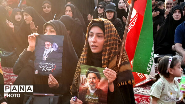 اجتماع بزرگ عزاداران امام شهید آیت‌الله العظمی سید‌علی حسینی خامنه‌ای «ره» در میدان امام حسین«ع»اصفهان
