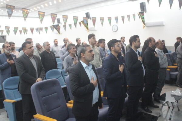 تجلیل از عوامل اجرایی اجلاس کشوری روسای آموزش و پرورش استان بوشهر 