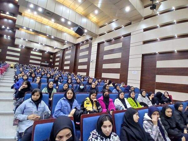 جشن دانش‌آموزی دختران صفادشت ملارد