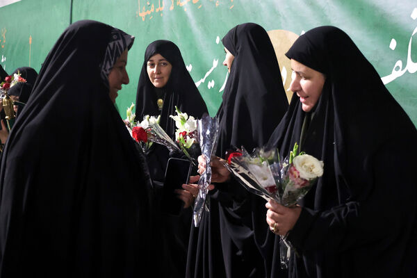 وداع معتکفین رجبیه در حرم مطهر رضوی