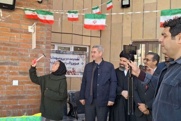 گلبانگ زنگ انقلاب در دبیرستان هجرانی پردیس