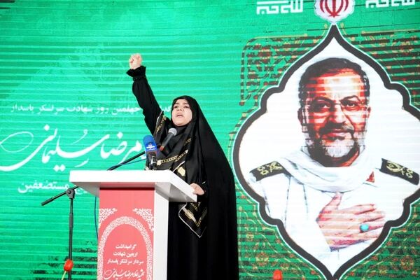 ملت ایران با غیرت و همت، راه شهدای عزیز را ادامه می‌دهد/دشمن گمان نبرد که ما کوتاه می‌آییم