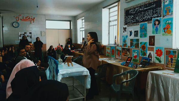 رقص مهارت در دستان دانش‌آموزان زرقانی