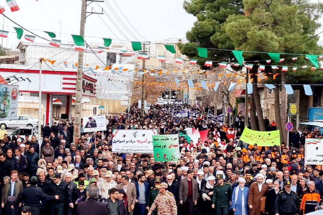 پاوه میزبان راهپیمایی باشکوه مردمی در ۲۲ بهمن