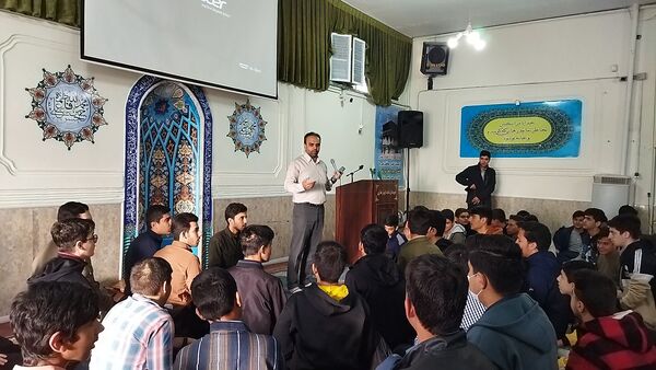 هیئت هفتگی در دبیرستان شاهد ابوذر غفاری نیشابور 