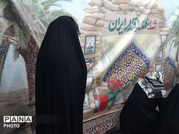 اقامه نماز استغاثه به امام زمان (عج) در موکب حماسه مقاومت دانش آموز 