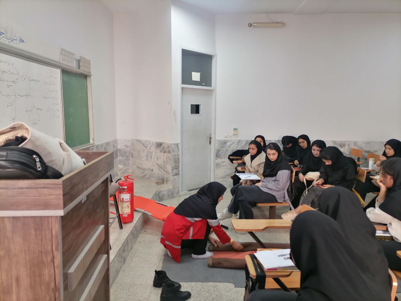 برگزاری دوره‌های مقدماتی هلال احمر در دانشگاه آزاد اسلامی شیروان