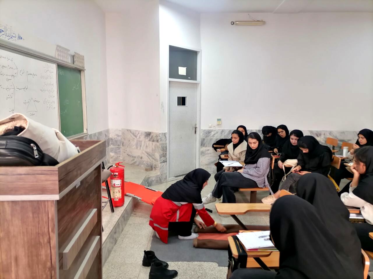 برگزاری دوره‌های مقدماتی هلال احمر در دانشگاه آزاد اسلامی شیروان