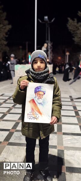 حضور پر شور کودکان و نوجوانان تویسرکانی در تجعات شبانه
