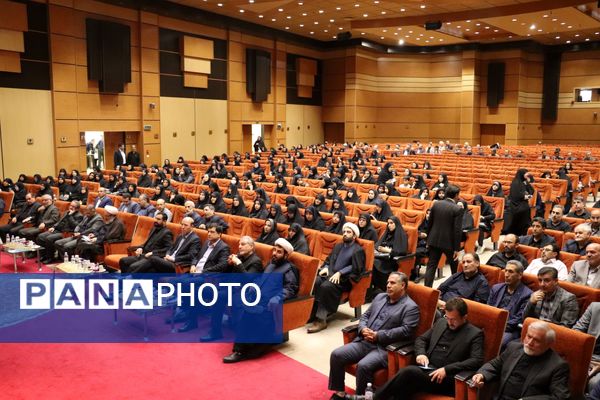 مراسم گرامیداشت سالگرد رحلت امام خمینی(ره) با حضور فرهنگیان تبریز