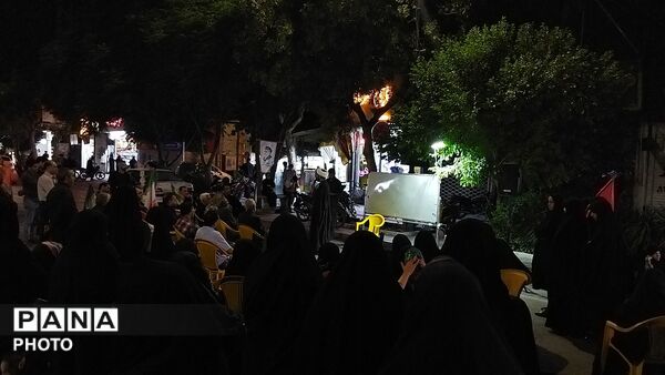 کافه گفتگوی حسینیه امام خمینی در صد و بیست و هشتمین شب 