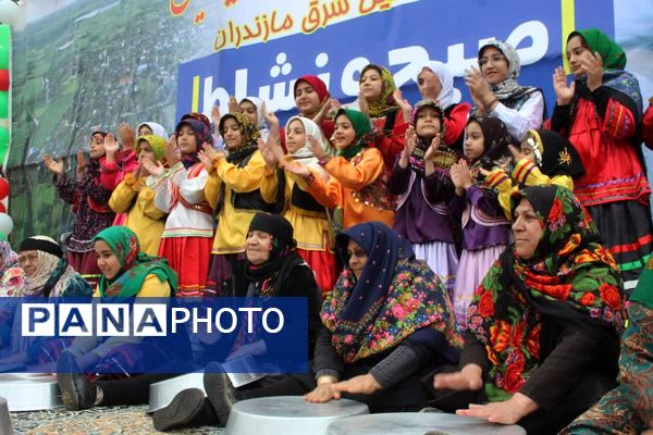 همایش پیاده‌روی خانوادگی در گلوگاه 