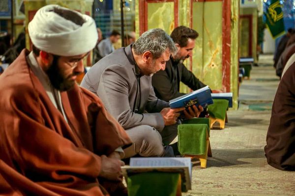 آیین ملی جزء خوانی قرآن کریم در حرم مطهر حضرت محمد هلال بن علی(ع)
