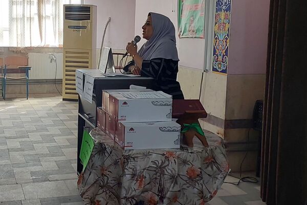 اولین جلسه انجمن اولیاء و مربیان دبیرستان دخترانه شهید محمد تقی دستغیب 