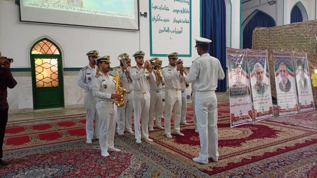 گلزار شهدا؛ میعادگاه مردم بندرعباس در آغاز هفته دفاع مقدس