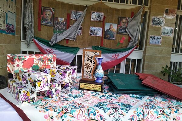زنگ مهر و مقاومت در دبیرستان استعدادهای درخشان فرزانگان شهریار طنین‌انداز شد
