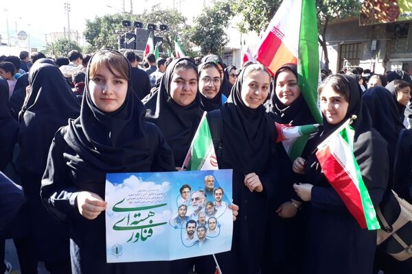 راهپیمایی روز دانش‌آموز در گلوگاه 