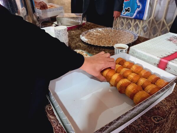 آیین غبارروبی و عطر افشانی گلزار شهدا شهرستان ملارد در هفته دفاع مقدس