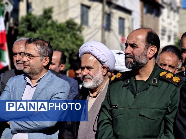 راهپیمایی روز دانش‌آموز در گلوگاه 