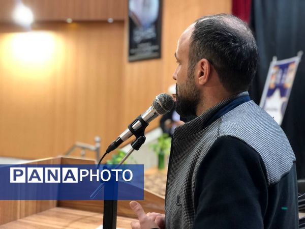 نشست هم‌اندیشی اعضای ستاد دانش‌آموزی نمازجمعه تربت حیدریه 