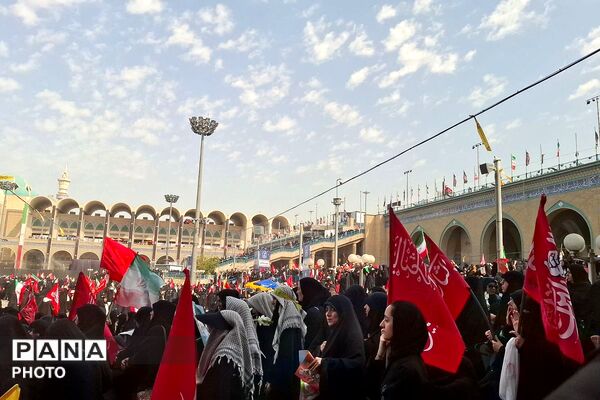 من خود به چشم خویشتن دیدم که جانم می رود ...