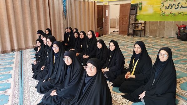 اعزام دانش‌آموزان پیشتاز البرزی به همایش ملی روز دانش‌آموز در اردگاه باهنر تهران