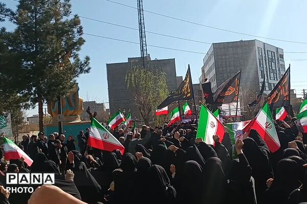 سوگواری مردم چهاردانگه در شهادت رهبر انقلاب اسلامی