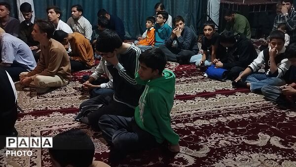 جشنی برای هیئت  ۳۱ ساله فاطمه الزهرای نیشابور همزمان با شب میلاد حضرت زینب (س)