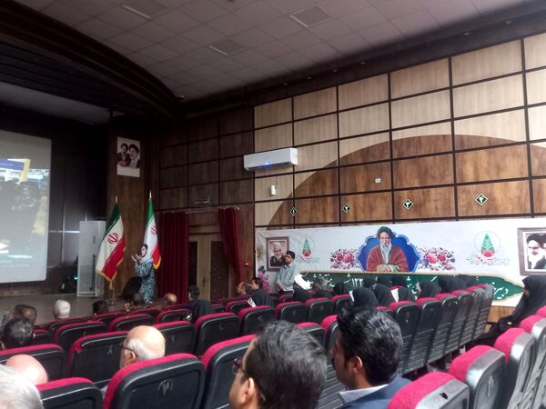 رونمایی از ۴ کتاب زندگینامه شهدای کاشمر