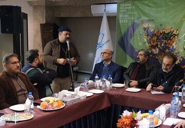 نشست معاون هنری با کارگردانان استانی جشنواره تئاتر فجر؛