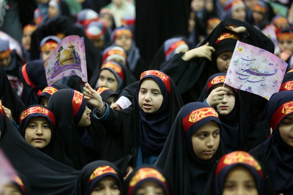 اجتماع دانش‌آموزی سربازان کوچک برای مقاومت در قم