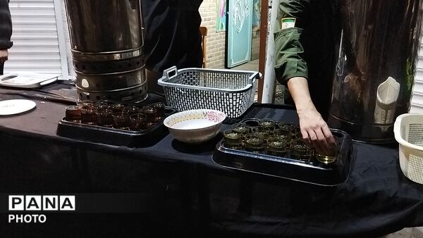 صد و شصت و پنج شب پذیرایی چایخانه حوزه علمیه گلشن در نیشابور 