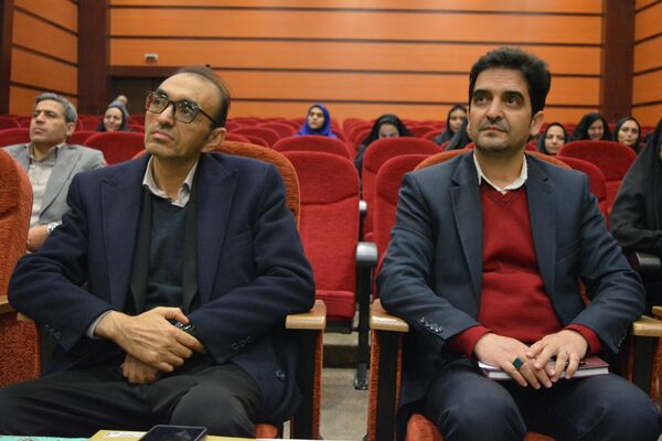 آیین تجلیل از برگزیدگان حوزه مشاوره و پیشگیری از آسیب‌های اجتماعی بهارستان‌دو