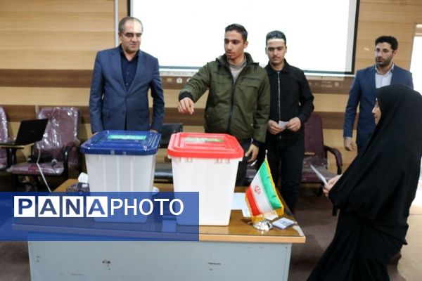 انتخابات هیات رئیسه‌ شورای دانش‌آموزی شهرستان مرند