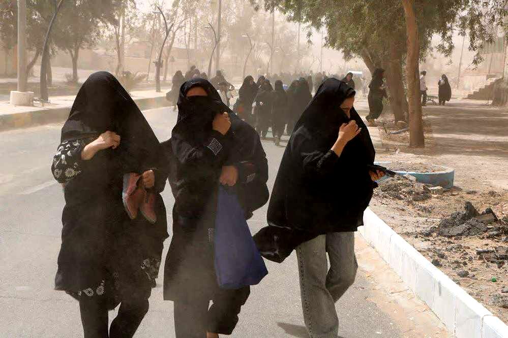 جاماندگانی که در غبار راه پیمودند