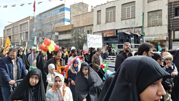 شکوه حضور نوجوانان در راهپیمایی 22 بهمن مردم قم