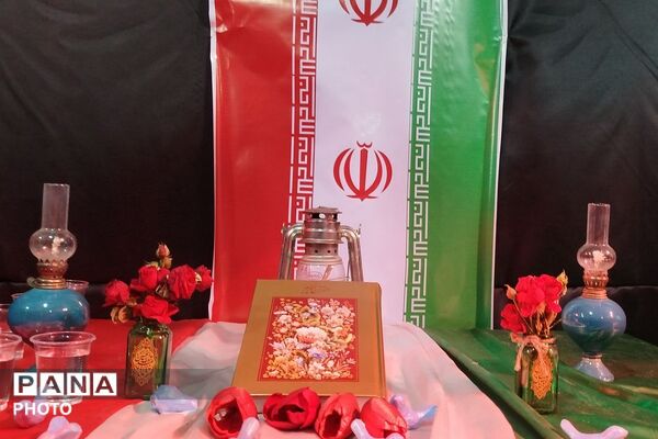 ادامه خدمت‌رسانی مواکب شهرری به تجمعات شبانه ضد صهیونیستی در میدان نماز 