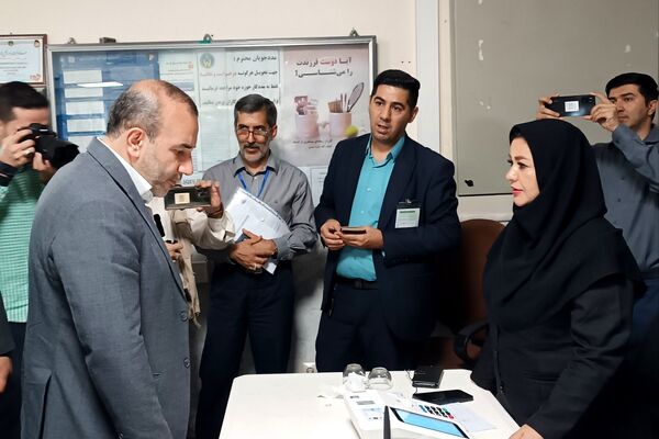 بازدید استاندار کرمانشاه از چند شعبه اخذ رأی
