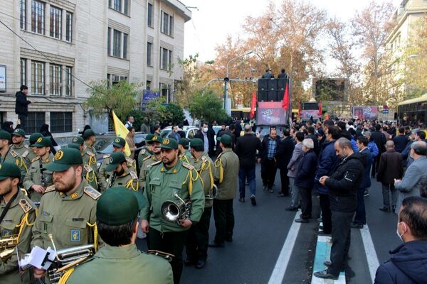تشییع و تدفین پیکر شهید گمنام در اداره‌کل آموزش و پرورش تهران