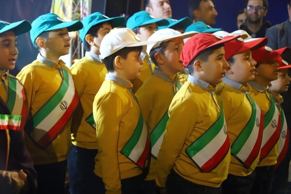 همبستگی «آموزش و پرورش ناحیه ۵ تبریز» در گرامیداشت یاد رهبر شهید