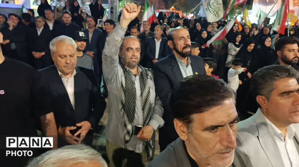 تجمع باشکوه مردم کوهدشت درشب شصت وپنجم بیعت بارهبر وتجدید میثاق با آرمان های انقلاب اسلامی