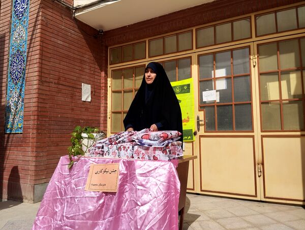 برگزاری جشن نیکوکاری در هنرستان بصیرت آشخانه