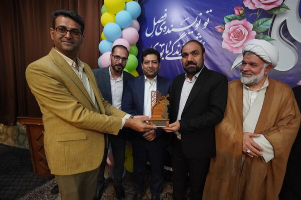 مراسم گرامیداشت روز معلم در شهرستان ورزنه