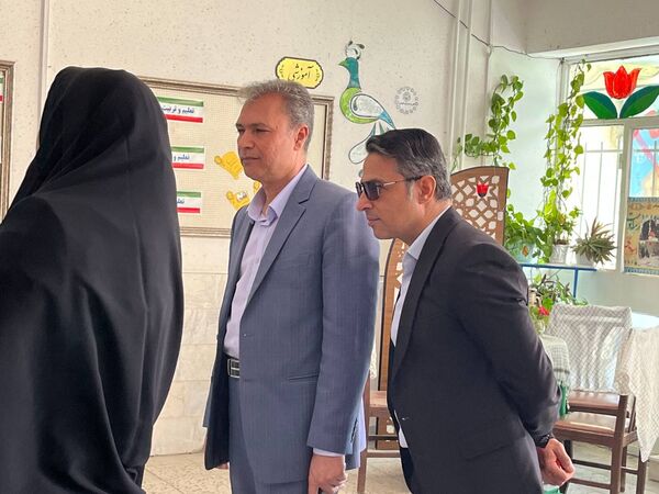 مراسم بزرگداشت هفته تربیت بدنی و ورزش در دبیرستان شاهد هاجر