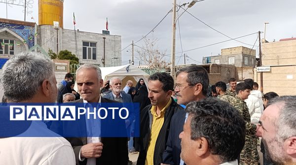 نماز عبادی سیاسی جمعه  شهر خور در روستای بوژمهران 
